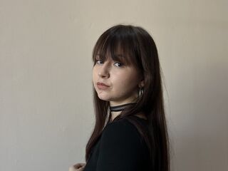 girl cam free FloHaake