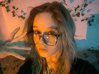 free video chat room FloraMuse