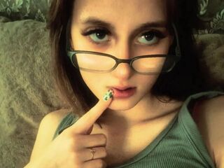hot cam show HeideSchweitzer
