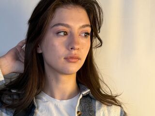 naughty cam HermilaKegerries