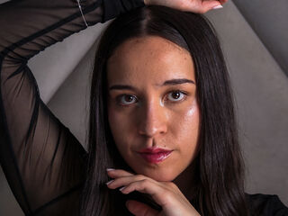 camgirl showing pussy IrysMontiel