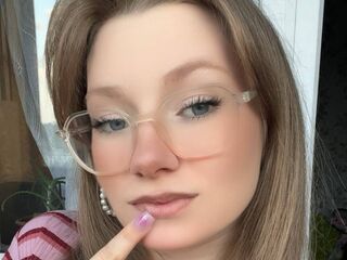 naked girl with webcam fingering pussy JenelleDurepo