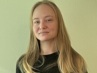 fingering camgirl picture JeniferFerrarini