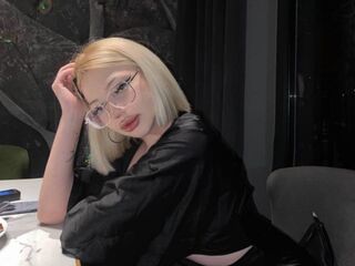 masturbating cam girl JuliaBase