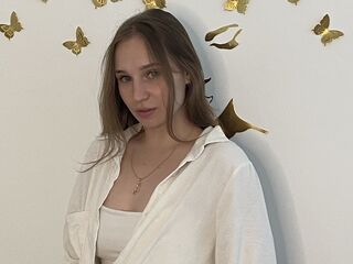 hot strip tease web cam KandiceBishard