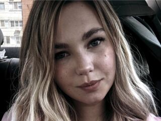 hot camwhore KandyWeiss