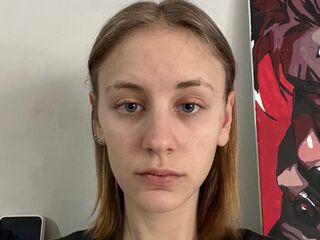 beautiful camgirl KarisaKalscheuer