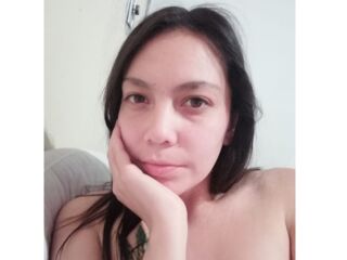 topless webcamgirl KarlaGoldens