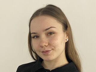 camgirl fingering wet pussy KayleenSteuart