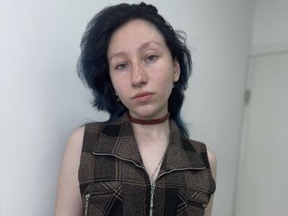 cam girl masturbating with vibrator KendraAllenson