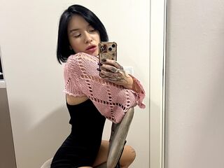 naughty camgirl KiraNyx