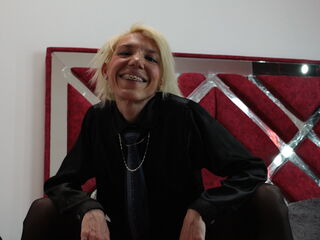cam girl photo KloeSwings