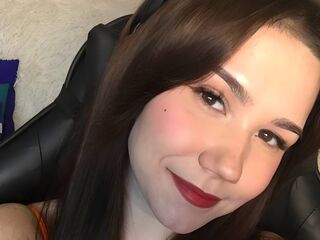 camwhore shaved pussy KylieChapmann