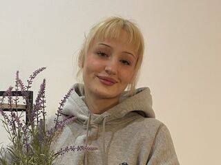 hot video chat KyungMikes