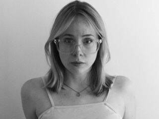 cybersex chat room LanaAmster