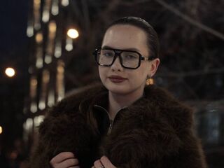 naked webcam girl masturbating LatanyaDunkley