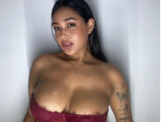 hot camslut LaurenKaterine