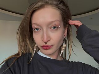 naughty camgirl fingering pussy LaylaMoores