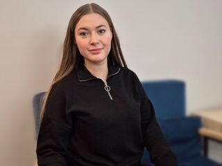 fingering webcamgirl picture LeaDarcy