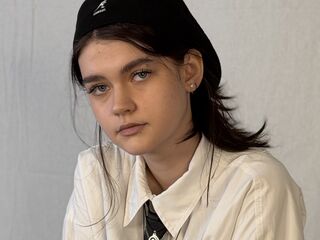 free jasmin webcam LeannMolineaux