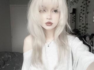 naked cam girl LeticiaFinello