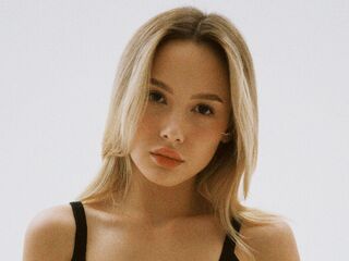 webcam babe chatroom LeticiaTso