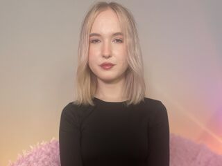 cam girl playing with vibrator LinaPaver