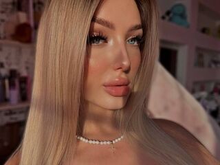 flirt chat room LisaLewisa