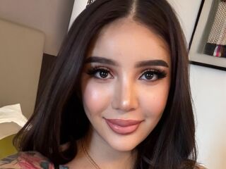 live free chat LucciaSantos
