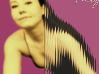 hot web cam show LucyLevatto