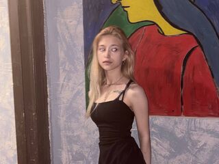 free livesex LynnaLucik