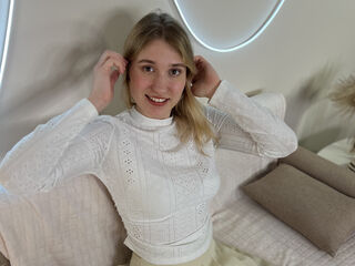 jasmin cam girl video MaeGoreham