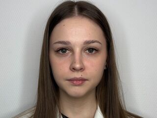 nude webcamgirl MarandaHerzfeld