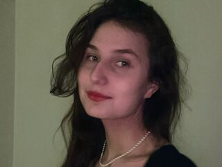 nude webcamgirl pic MarciaHynd