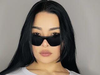 camgirl showing pussy MariaParket