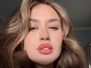 camwhore nude MarielleDefalco