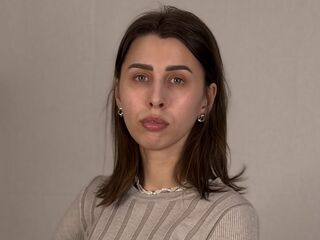 cam girl playing with sextoy MarthCapone