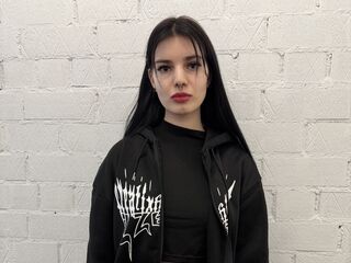 nude webcamgirl pic MaryettaBurgees