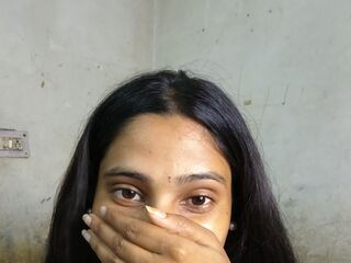 adult cam video chat MuskaanSingh