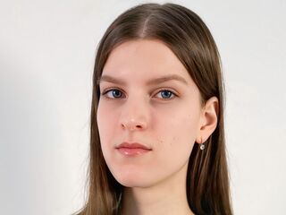 girl sex cam MyrtieKatula