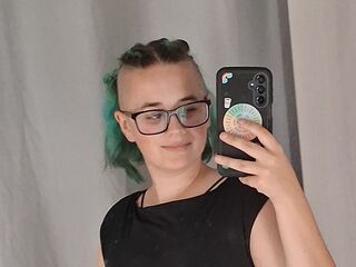 camwhore video MysticMissFox