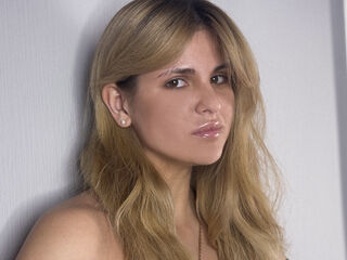 fingering webcamgirl NayaMorel