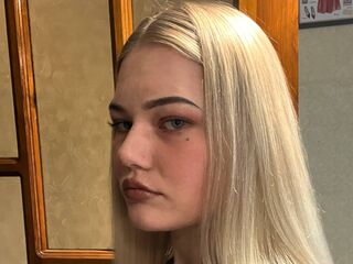 naked girl with webcam fingering NicolynMoore