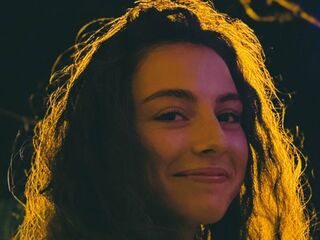 naked camgirl NidaSheldon