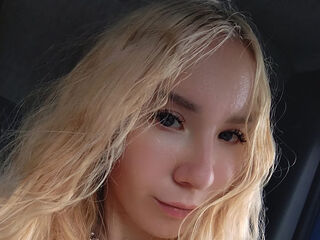 naked camgirl fingering pussy NikaFrosha