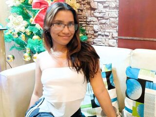 chat with cam OdetteBelle