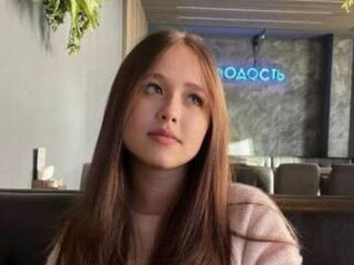 nude webcam girl pic OlesiaSun