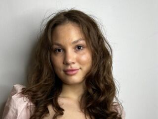 nude cam picture RegenaCrichlow
