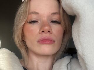 free nude web cam RenitaKoo