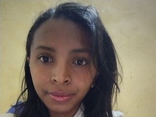 free webcam video RinahBrooks